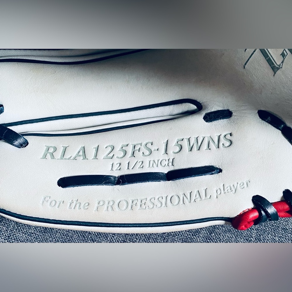 Rawlings RLA125FS-15WNS Liberty Advanced Fastpitch Softball Glove Bundle - Picture 7 of 15